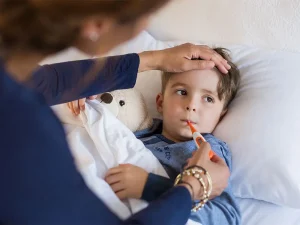 دلایل رایج تب در کودکان